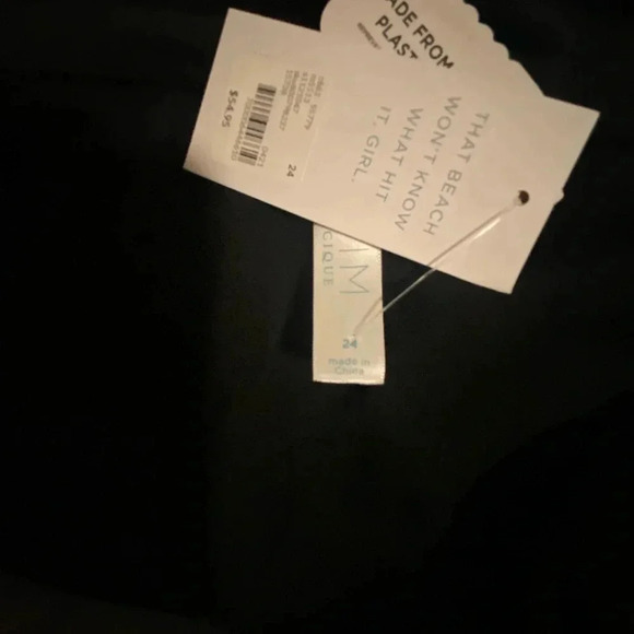 NEW LANE BRYANT CACIQUE BLACK SLITTED SWIM SKIRT Size 24 With Elastic Waist Band - Picture 7 of 7